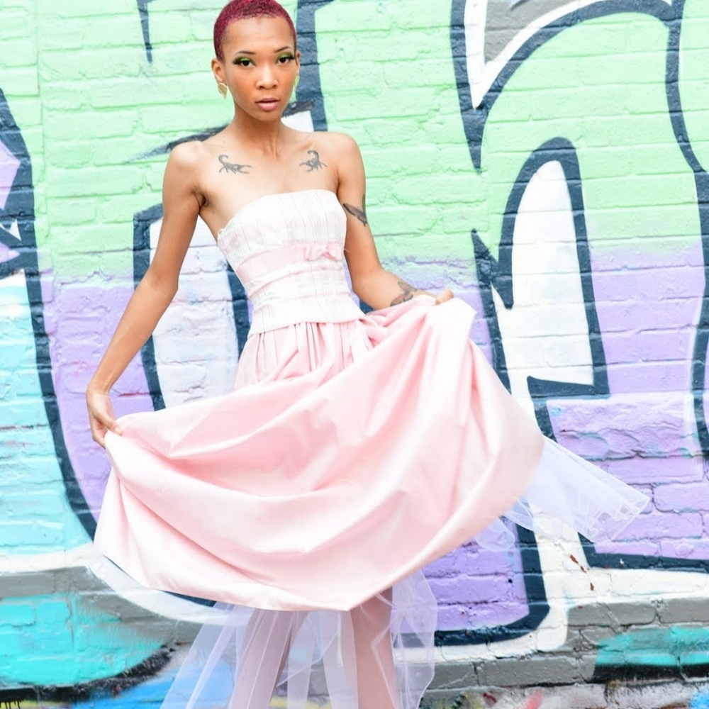Gorgeous 80s does 50s strapless prom dress